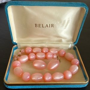 Vintage pink pearly lucite necklace & earrings set Belair blue velvet box